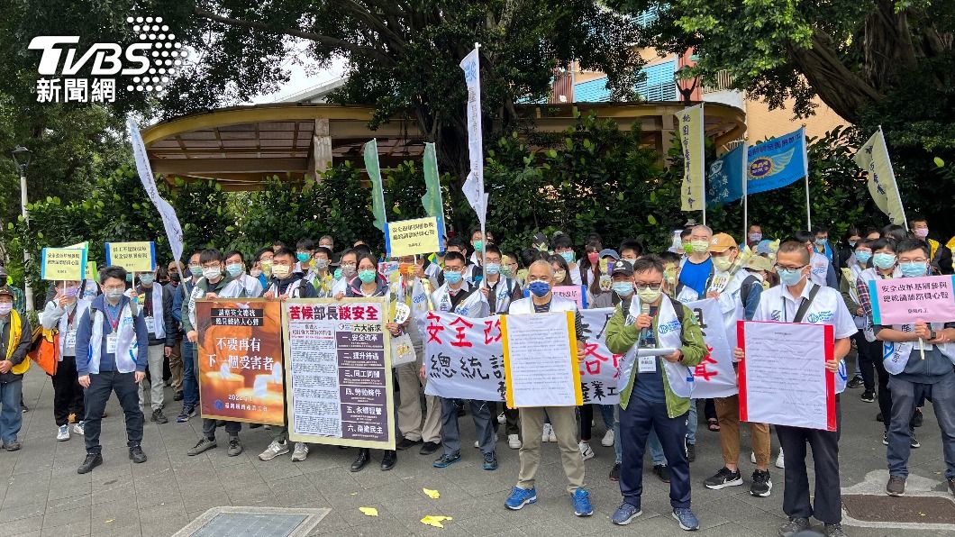 台鐵產工喊話總統記得「最軟的一塊」:妳說勞工要跟老闆表心聲