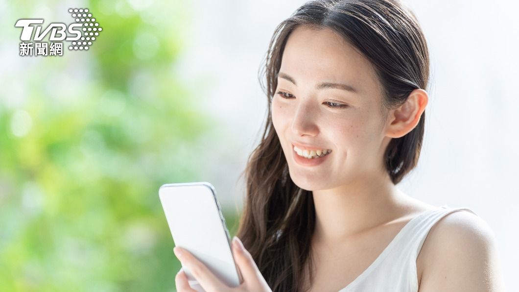 研究發現，單身女性通常過得比較快樂。（示意圖／shutterstock達志影像）