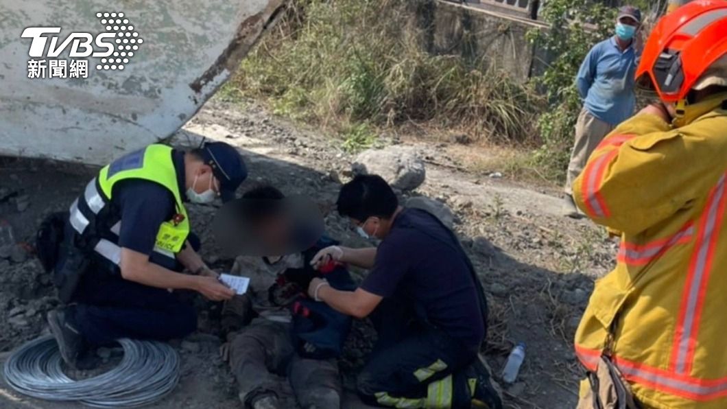 屏東太陽能工地崩塌 2名工人遭活埋1死1傷