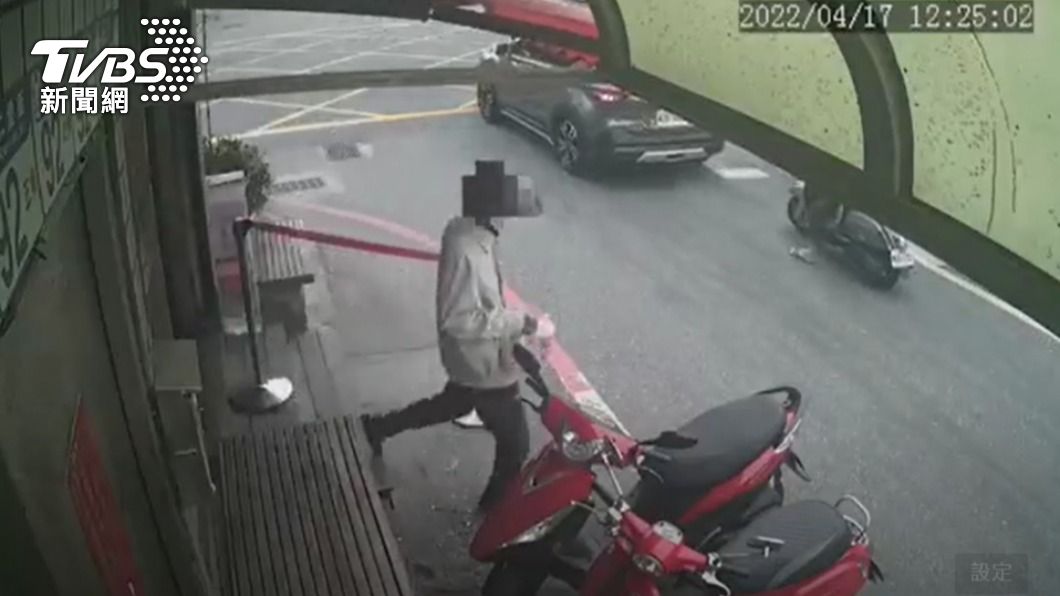 膽子不小!中年賊偷機車代步 沒錢吃飯竟假冒外送員取餐
