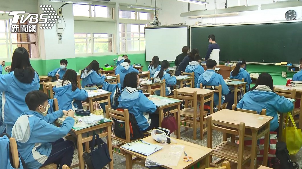 突宣布「寒假少放1週」!北市國中、高中全都要 家長集體哀號