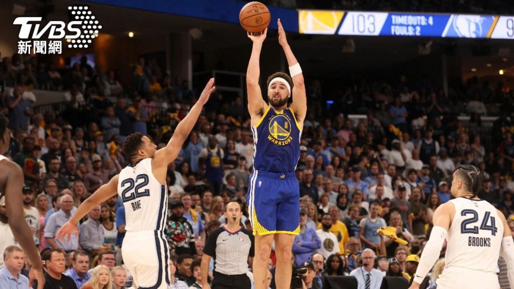 NBA勇士湯普森投進關鍵三分球，率勇士險勝灰熊。（圖／達志影像路透社）