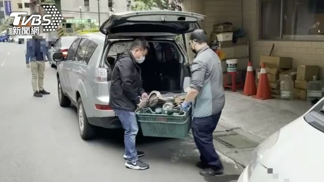 警方查扣大量電器機械。（圖／TVBS）