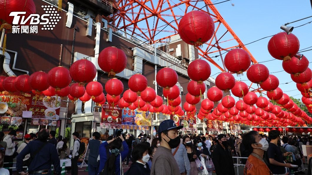 東京鐵塔台灣祭活動,人潮強強滾。(圖/中央社)