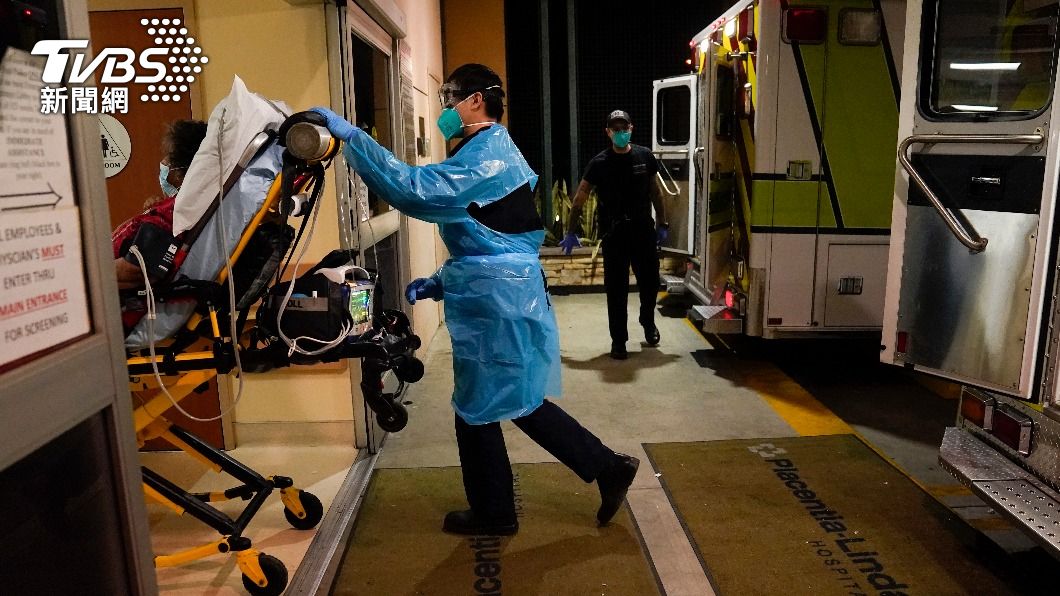 加州聖馬刁郡副衛生局長柯蒂斯陳預期,住院率和死亡率會增加。(圖/達志影像美聯社)