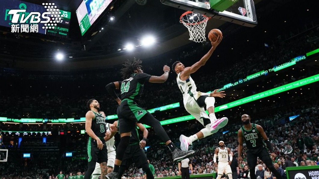 NBA公鹿安特托昆博繳出大三元成績。(圖/達志影像路透社)