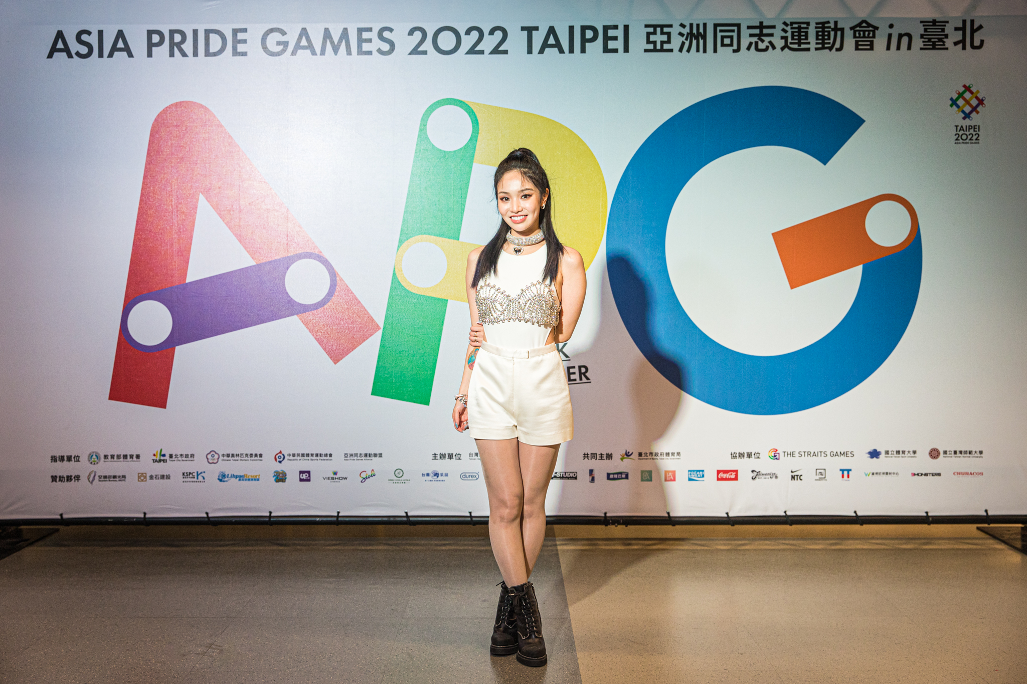 陳芳語胸前造型成為亮點。(圖/Asia Pride Games 2022 臺北亞洲同志運動會提供)