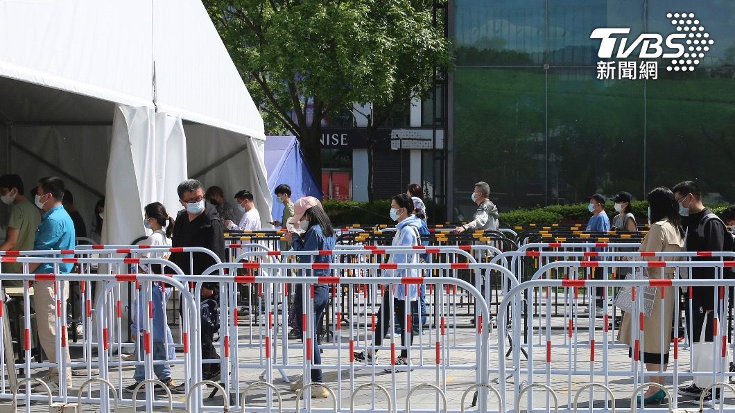 台確診近3萬與病毒共存　北京51人確診卻啟動全城普篩