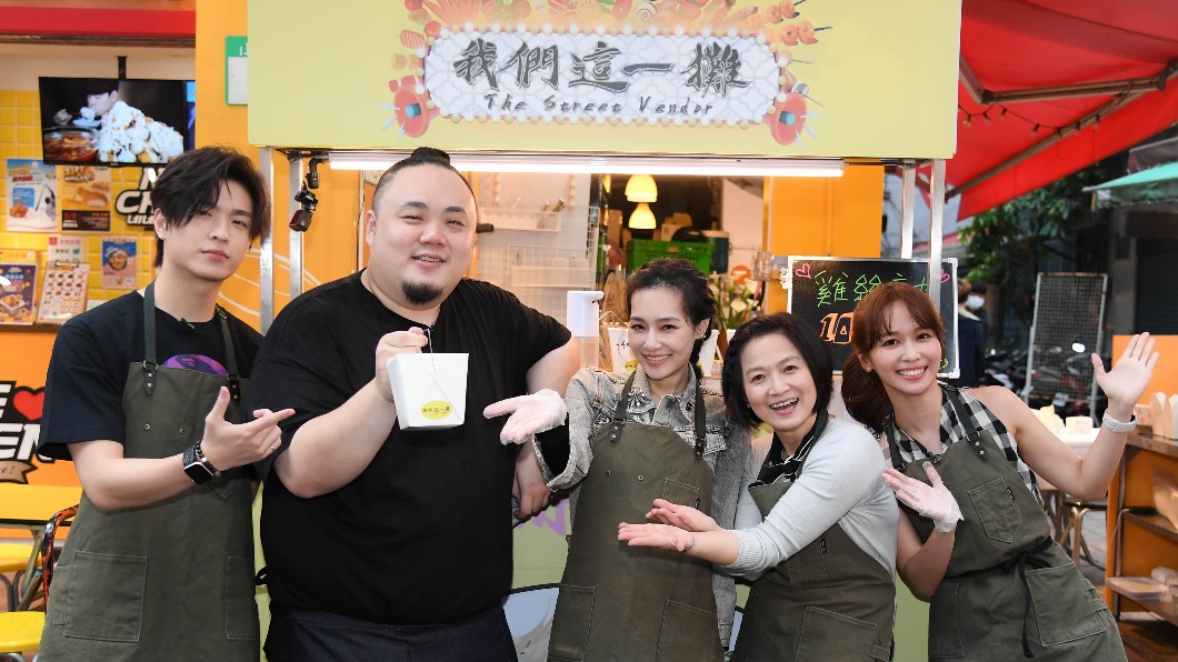 轉行？王思佳夜市賣小吃承認輸不起　揪「阿季」謝瓊煖討好鄰居