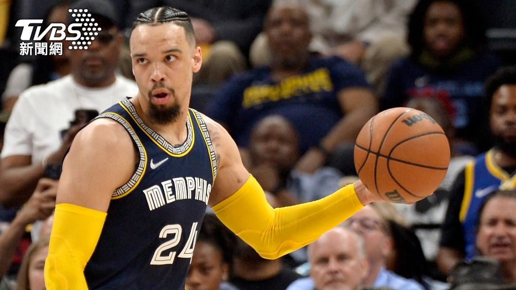 灰熊隊布魯克斯 (Dillon Brooks)因重犯動作被聯盟禁賽一場。(圖/達志影像美聯社)