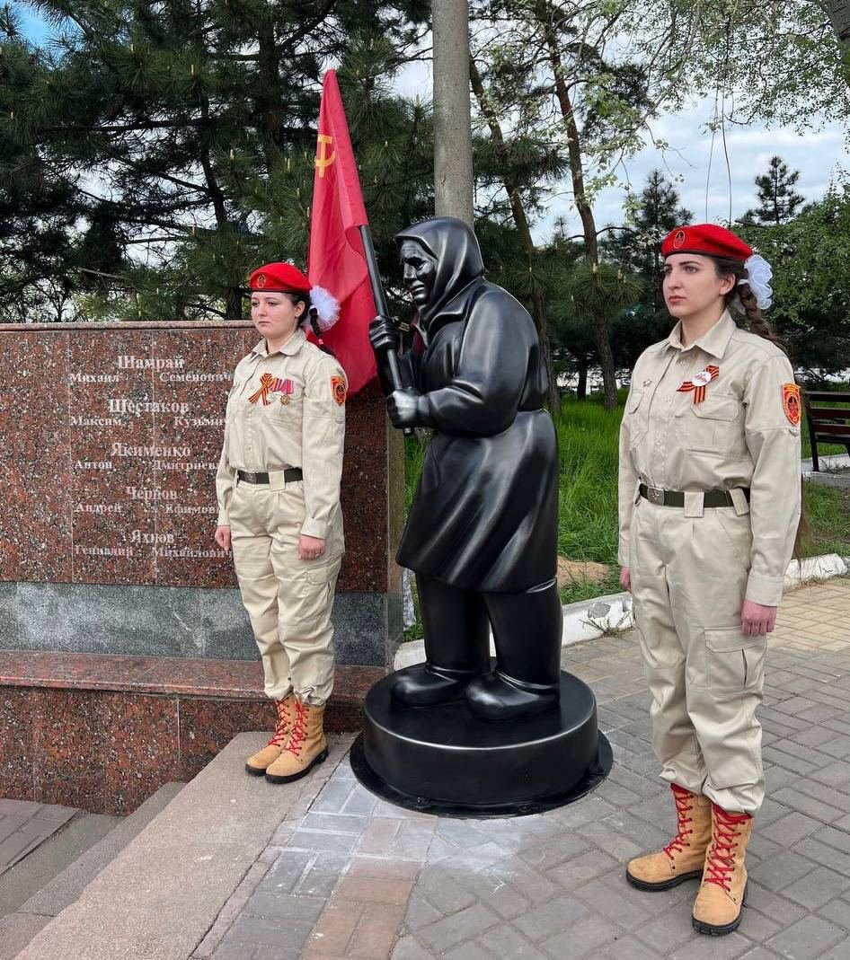馬立波官員公開當地出現蘇聯時期文物的照片。(圖/翻攝自Petro Andrushchenko Telegram @andiyshTime)