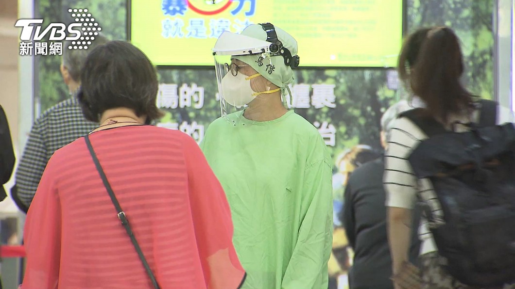 蘇貞昌表示,確診人數增加是恢復正常生活前最關鍵的一役。(圖/TVBS)