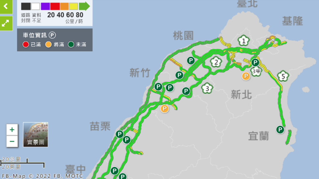 北部國道系統幾乎呈現綠色。(圖/翻攝自國道即時路)