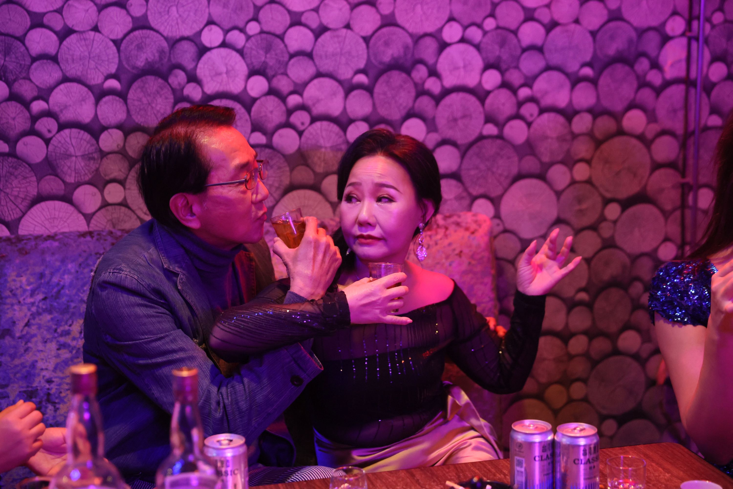 呂雪鳳為戲下海當茶室女。（圖／比佛利影音提供）