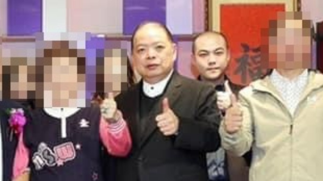 趙介佑父親趙映光也辭去民進黨北市黨部評委召集人。（圖／Facebook趙介佑）