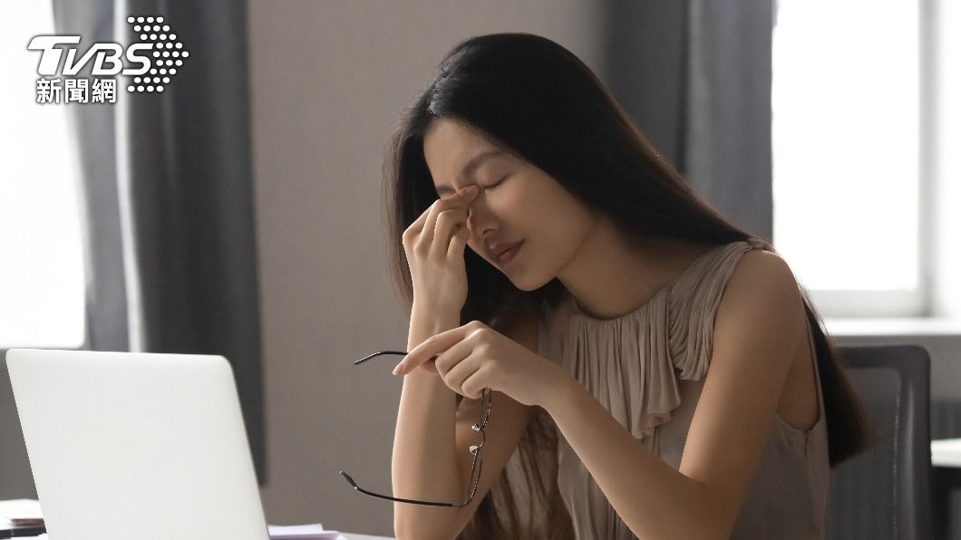 若缺鐵，可能會感覺到疲倦。（示意圖／shutterstock達志影像）