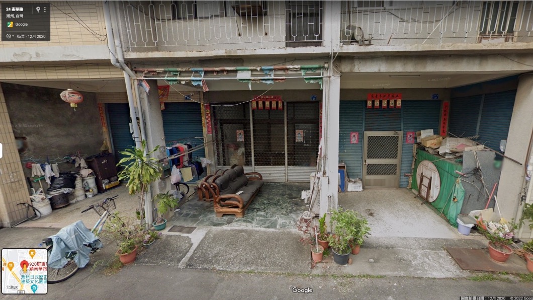 藍委質疑快篩試劑得標廠商,卻是登記在一家鄉下農舍(中)。(圖/國民黨提供)
