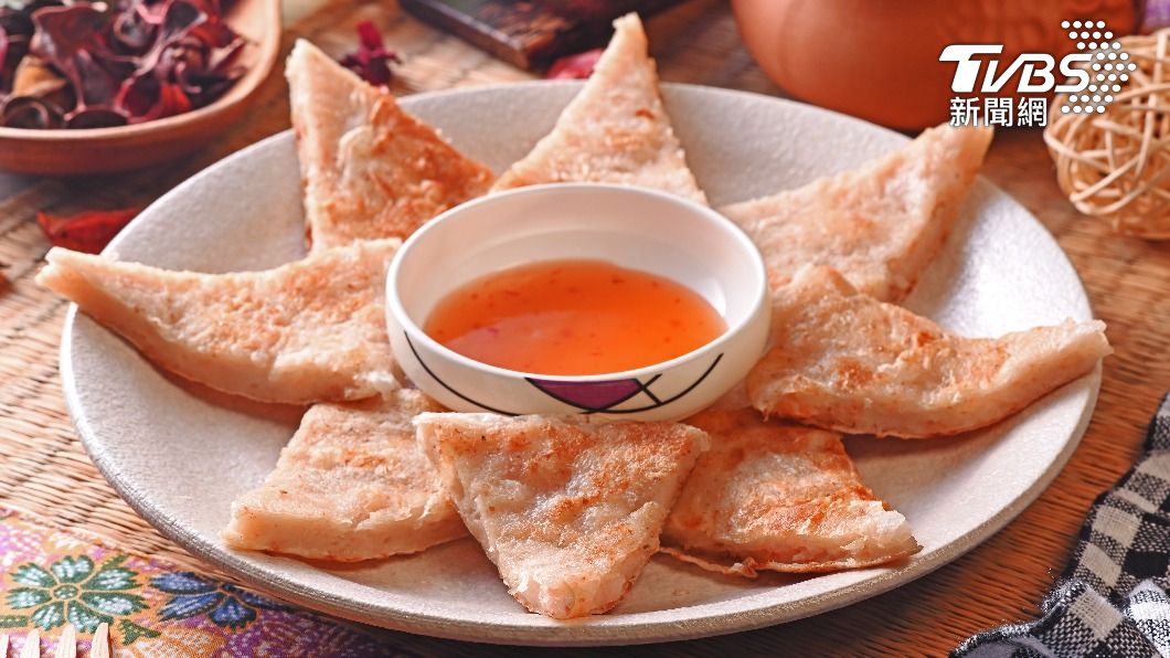 酥酥餅皮跟滿滿蝦子的月亮蝦餅,幾乎是每個人去泰式料理店必點。(示意圖/shutterstock達志影像)