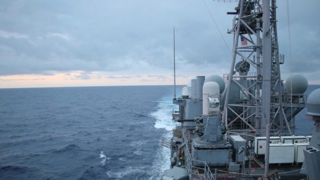 美軍船艦再度穿越台海。（圖/翻攝第七艦隊網頁）