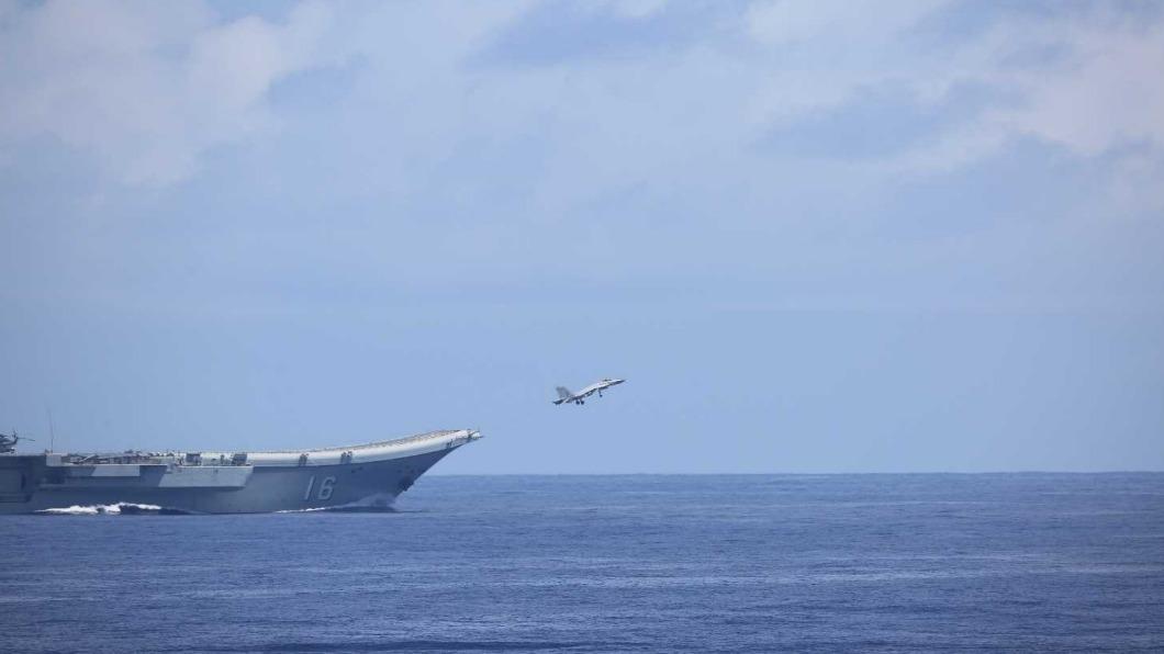 中共航母出動!遼寧號編隊駛入巴士海峽 軍方預判進入西太平洋
