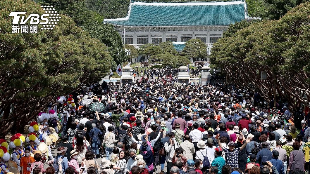 韓國放寬防疫、戶外口罩解禁。（圖／達志影像美聯社）