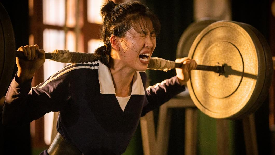 《奪冠》傳奇教頭郎平的青年時期由郎平女兒白浪飾演。（圖／甲上提供）