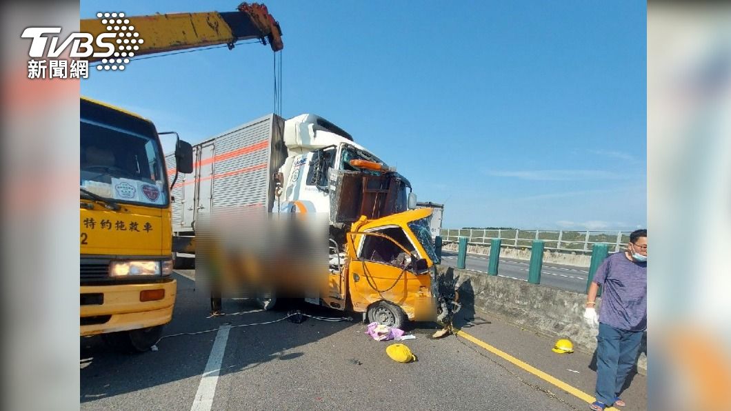 6日國三西湖段發生死亡車禍。（圖／TVBS）