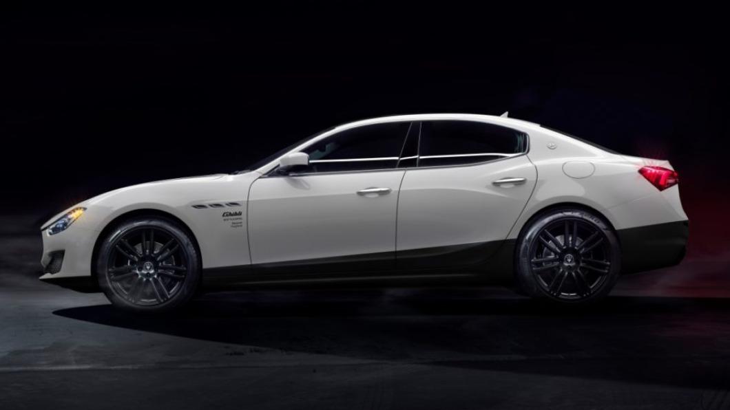 聯名特仕車是以Ghibli為基礎打造。(圖/翻攝自Maserati)