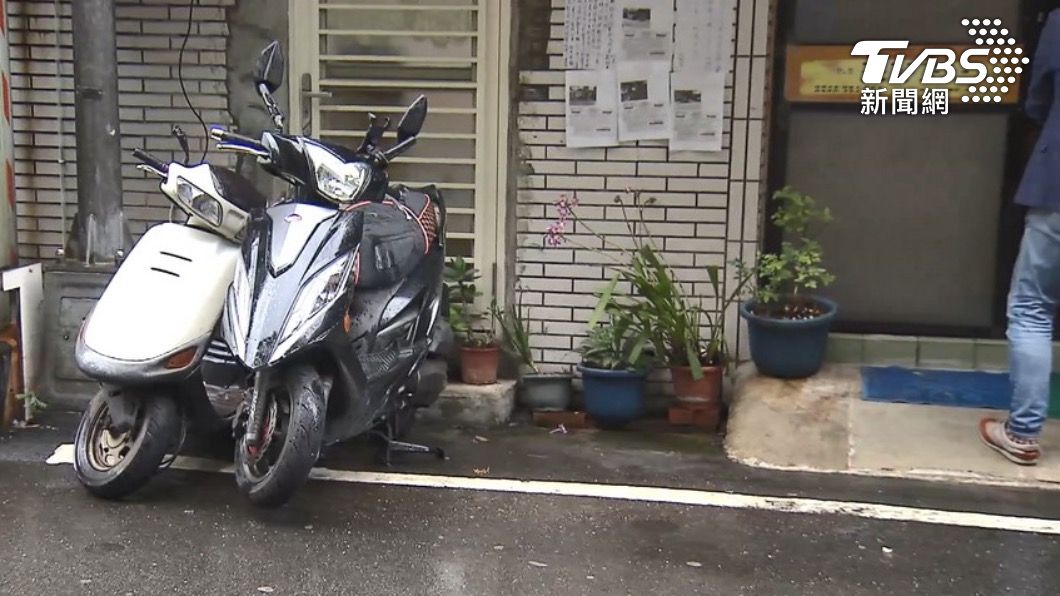 如果是道路邊線，機車只要超線30公分、汽車超線40公分就會被開罰。（示意圖／TVBS）