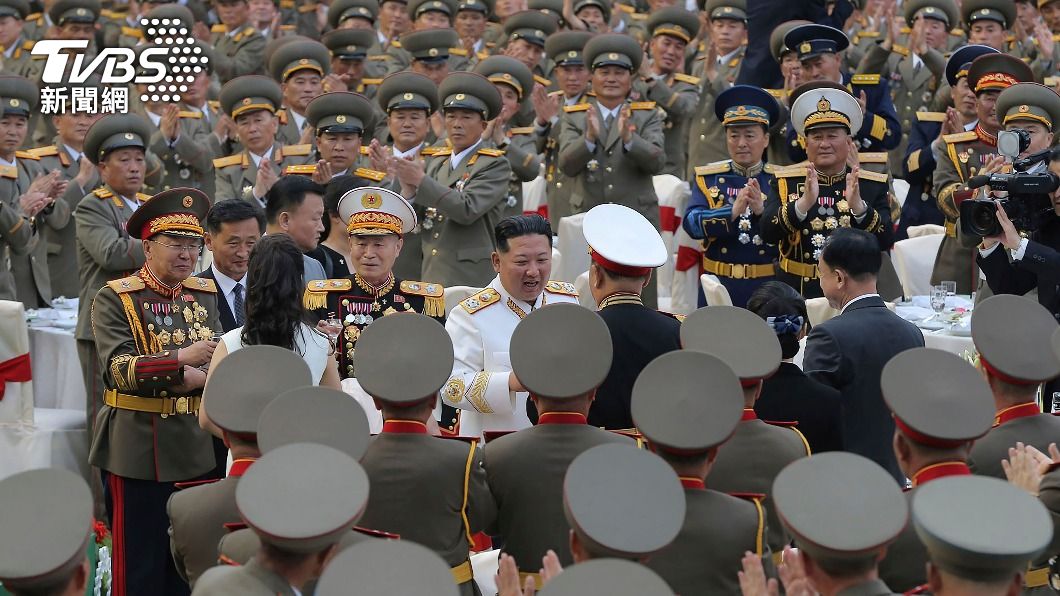 金正恩自己可能也有染疫風險。(圖/達志影像美聯社)