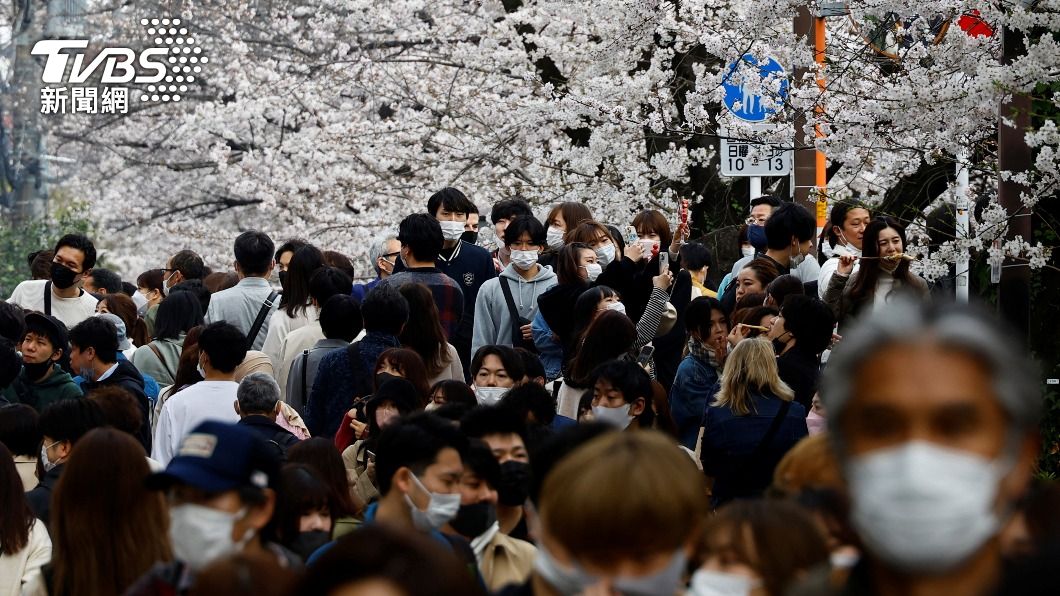日本今逾3萬確診 沖繩增2464人染疫「創單日次高」