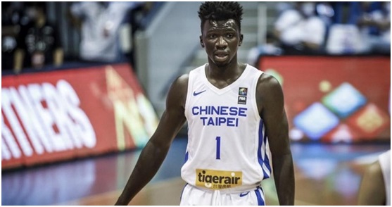 阿巴西曾以歸化球員身份為中華隊效力。(圖/翻攝自Chinese Taipei 中華男籃臉書)