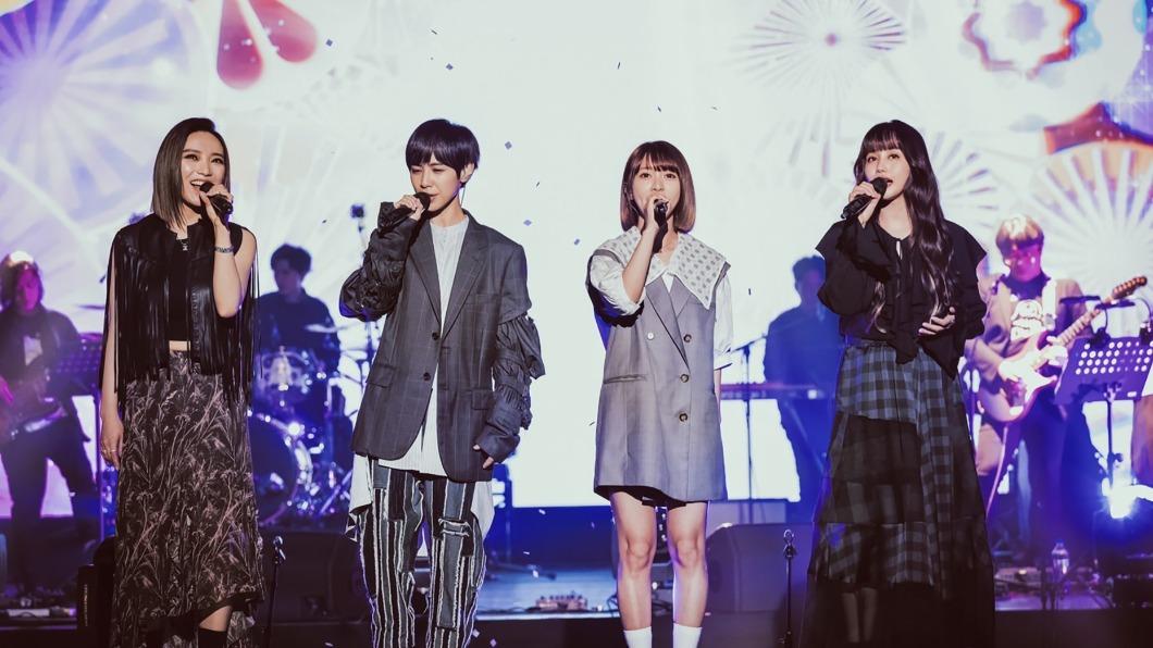 閻奕格（左起）、魏嘉瑩、溫妮、琳誼演唱。（圖／相映國際提供）