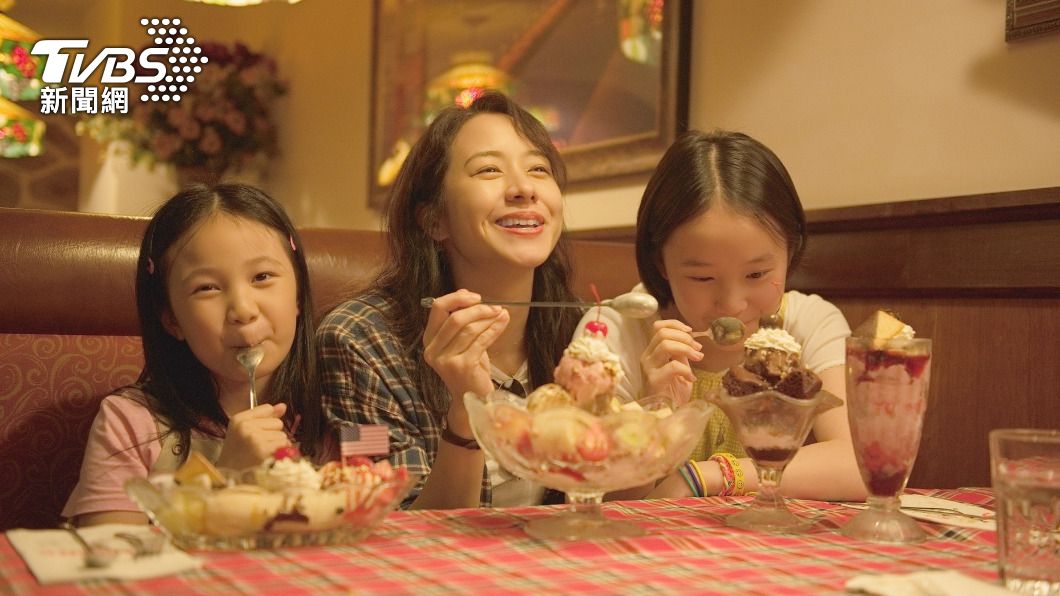 《美國女孩》的方郁婷(右起)和林嘉欣、林品彤皆入圍北影。(圖/《美國女孩》劇照)