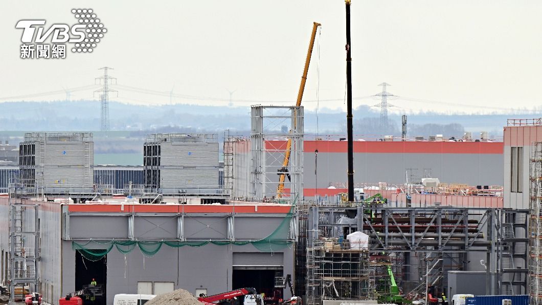 中國4月工業生產也年減2.9%,是2020年初以來的最低水準。(圖/達志影像美聯社)