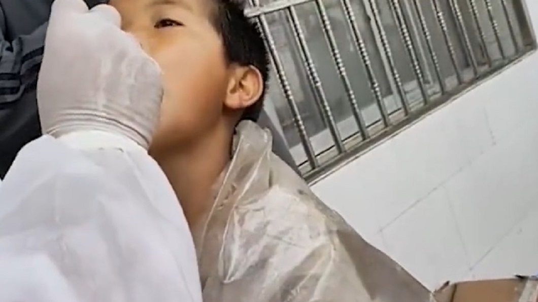 不少網友看到他們的故事表示願意捐贈物資幫助。（圖／翻攝自搜狐千里眼）