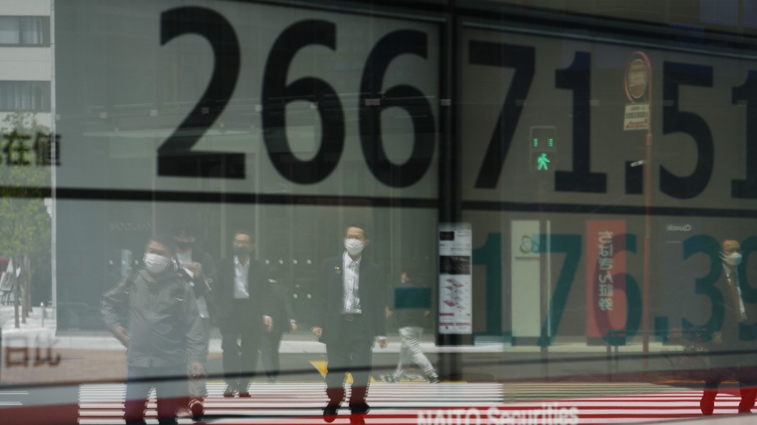 歐戰波及經濟 日本金融三巨頭吞千億呆帳