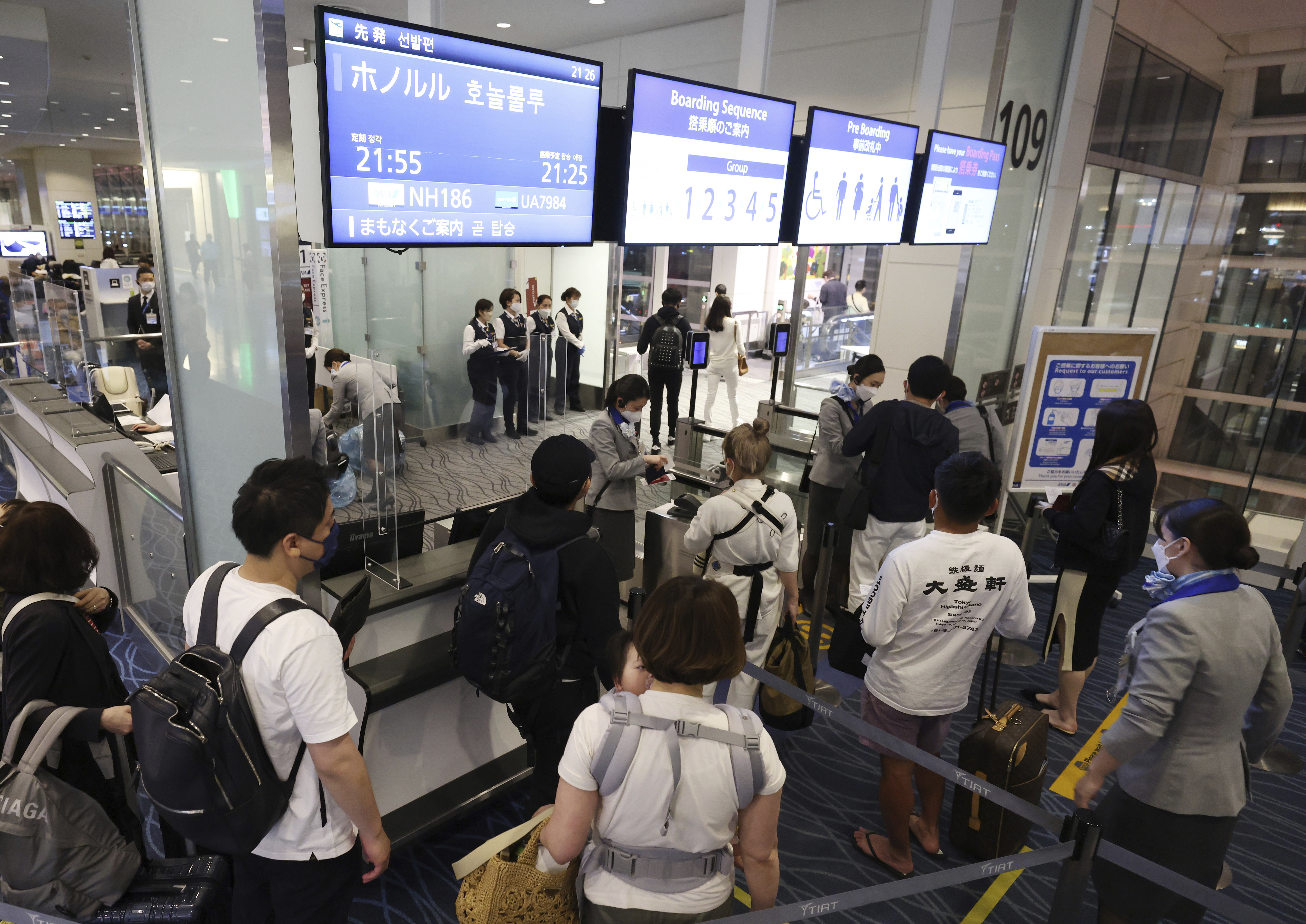 日本在5月黃金週出現報復旅遊潮。(圖/達志影像美聯社)