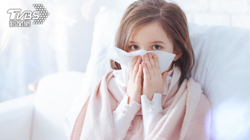 兒童感染Omicron出現流鼻涕的百分比不到一半。(示意圖/shutterstock達志影像)