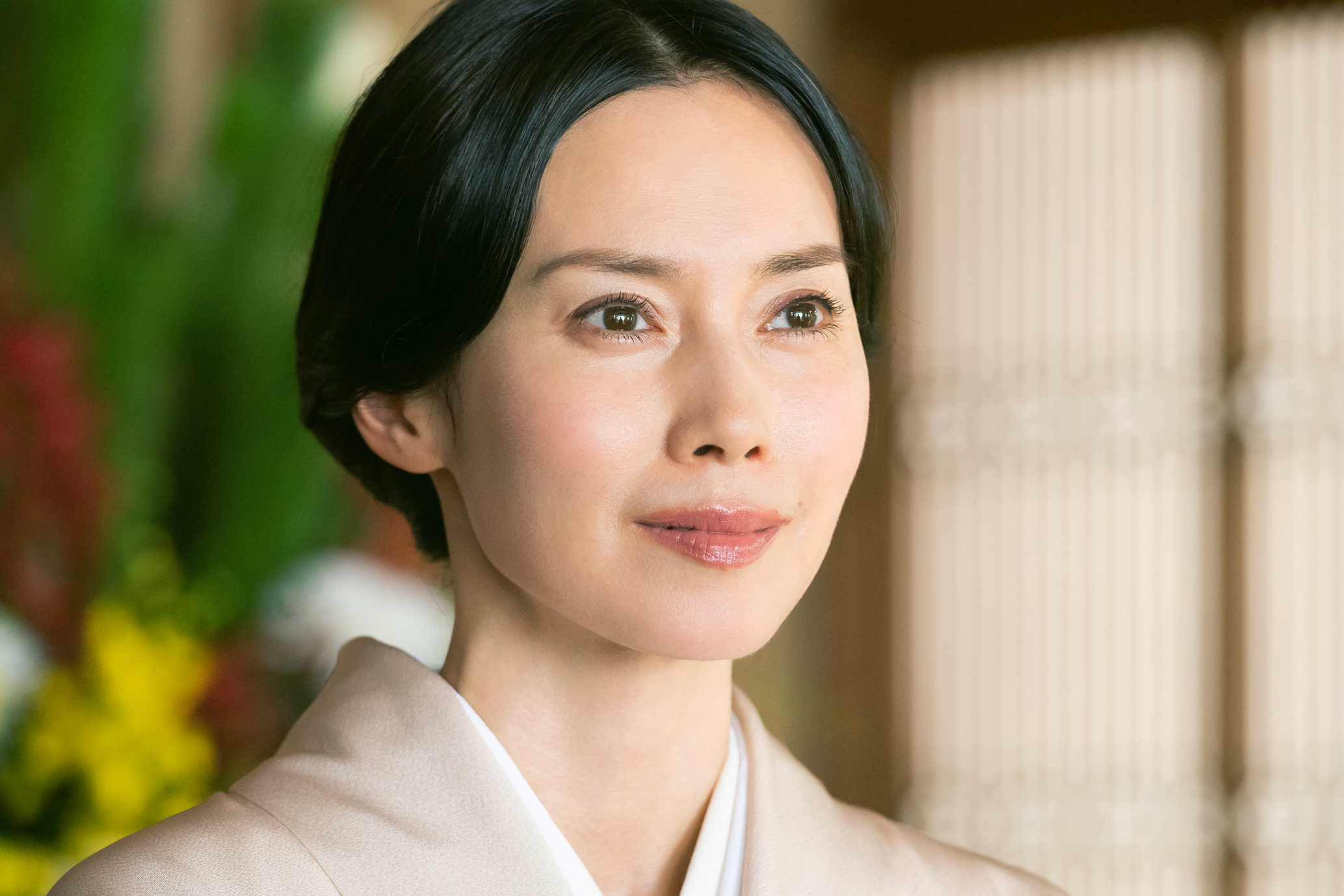 中谷美紀飾演的「相馬凜子」沉穩又理性。(圖/CATCHPLAY 提供)