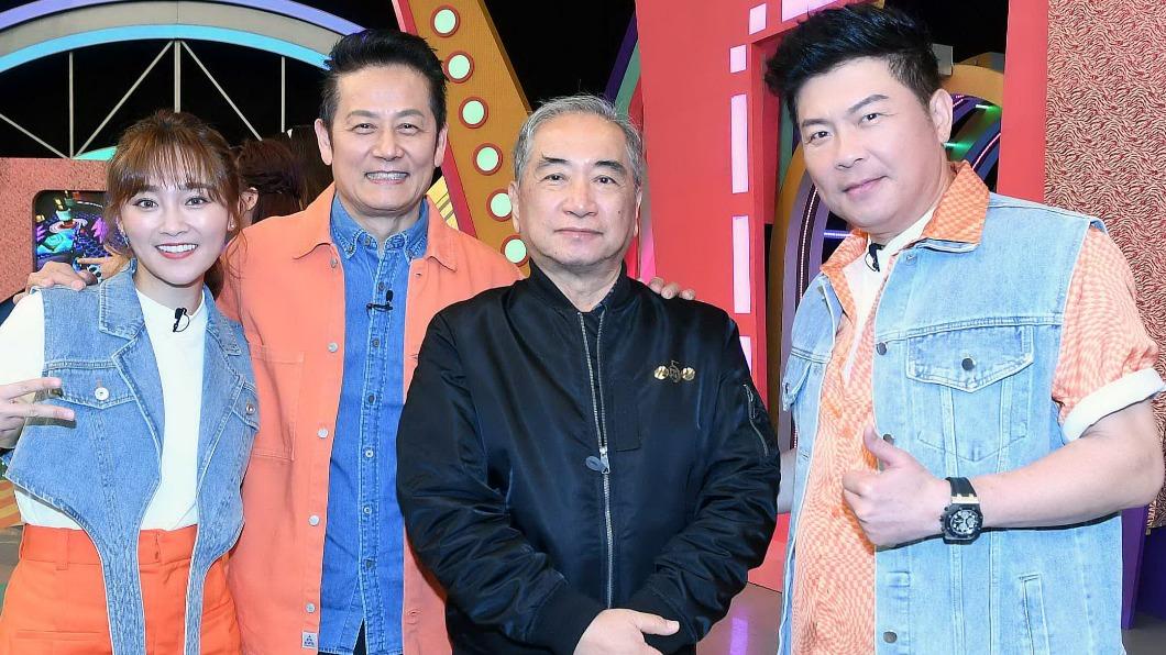 張文綺(左)加入《天才衝衝衝》的主持群約莫8年。(圖/華視提供)