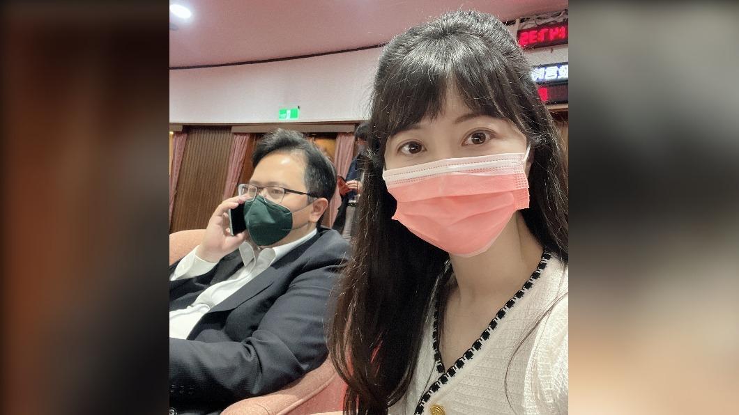 與柯文哲同天快篩陽 高嘉瑜稱幾個月未見:人不是我殺的