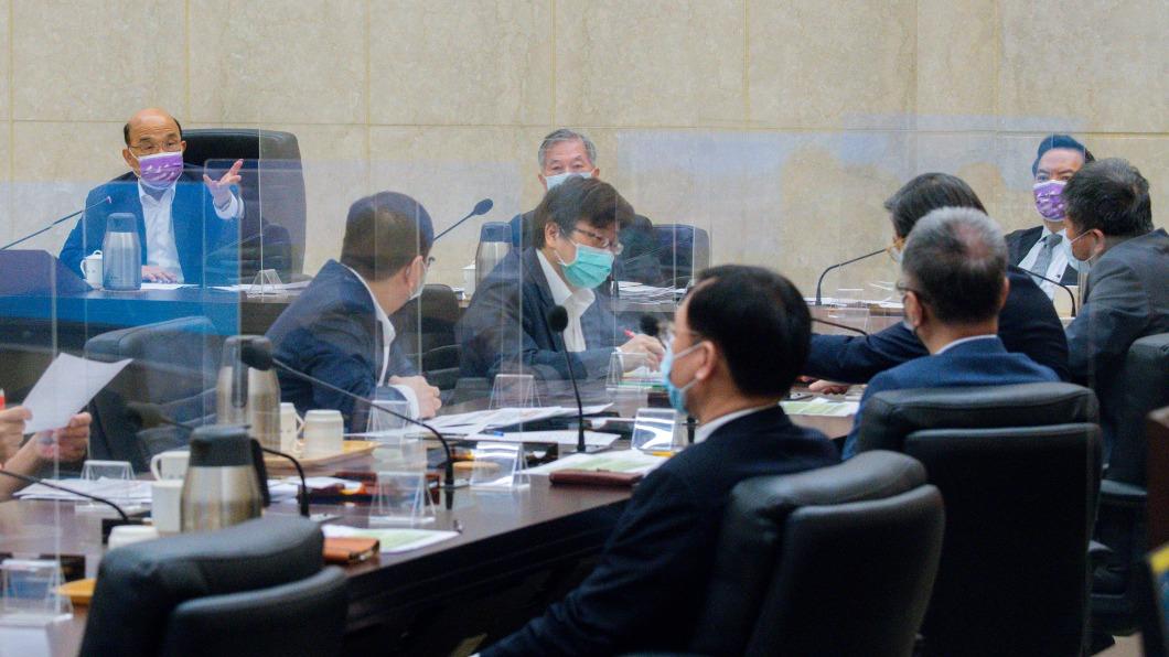 上緊發條！快篩陽即確診將上路　蘇貞昌令指揮中心完整演練