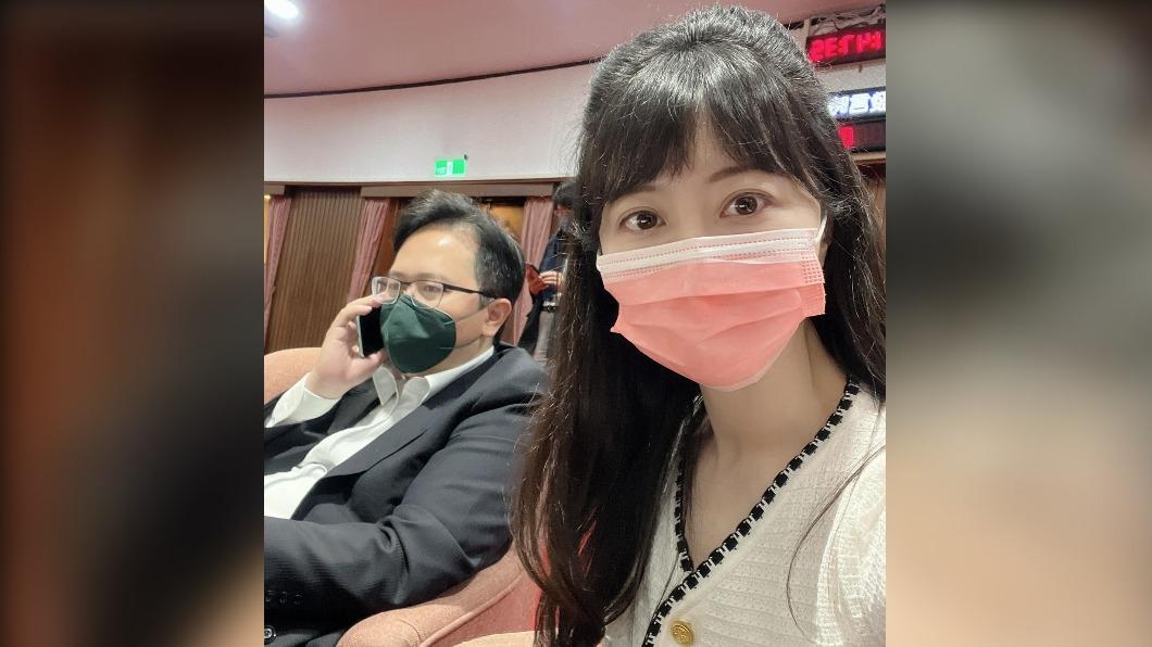 才譴責邱志偉要為她確診負責任 高嘉瑜髮夾彎道歉:開玩笑的