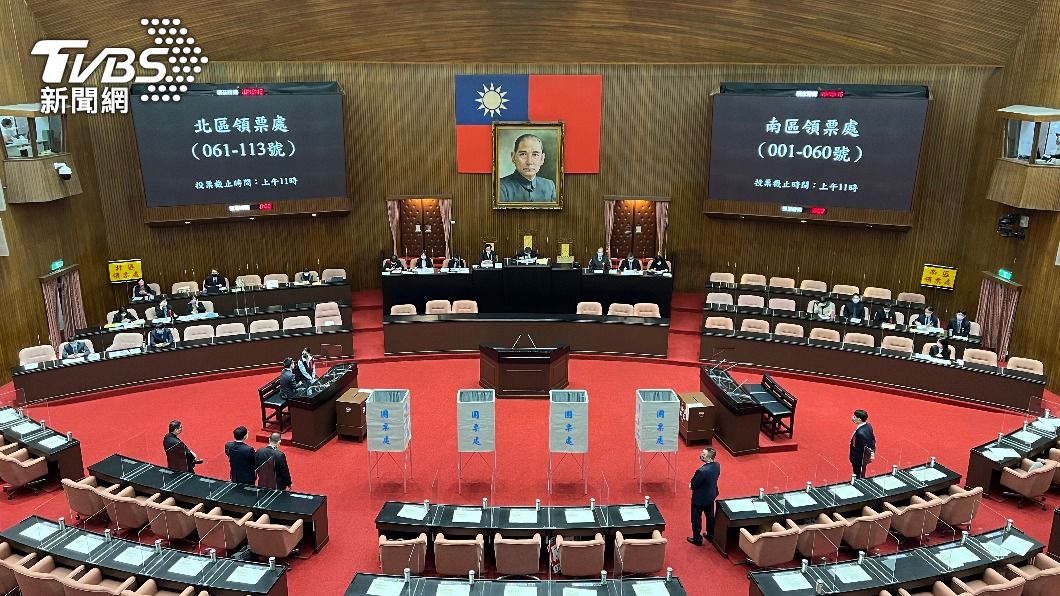 藍綠白都投同意! 李鴻鈞出任監察院副院長