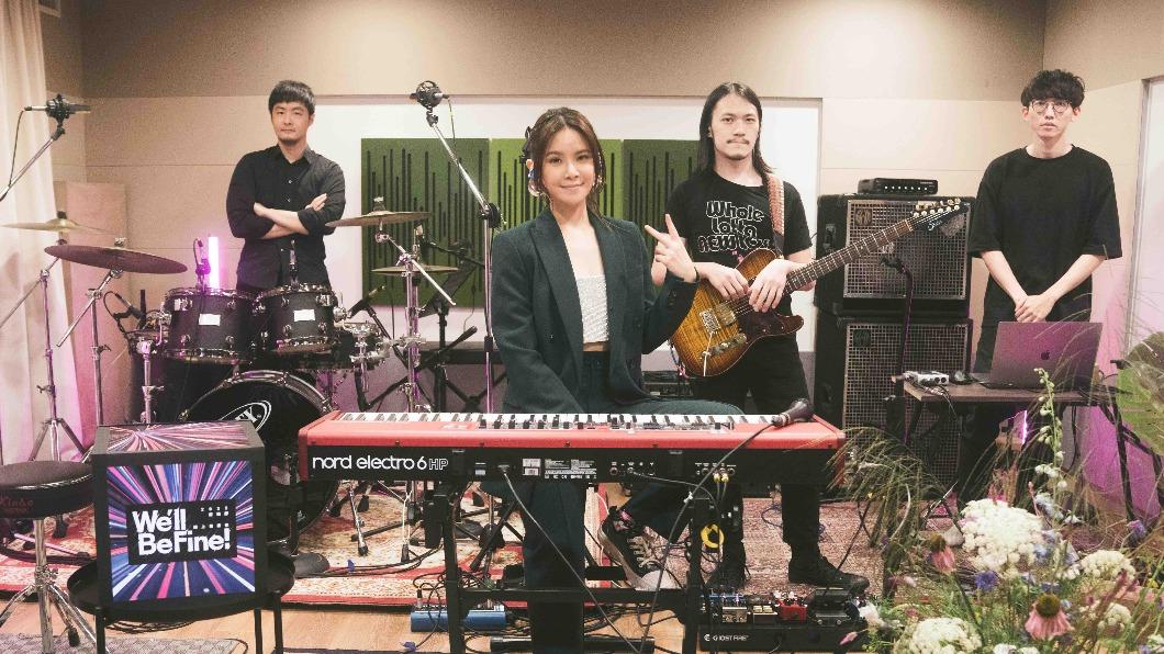 疫情送暖開唱!7歌手錄音「同事發燒喉嚨痛」確診急隔離