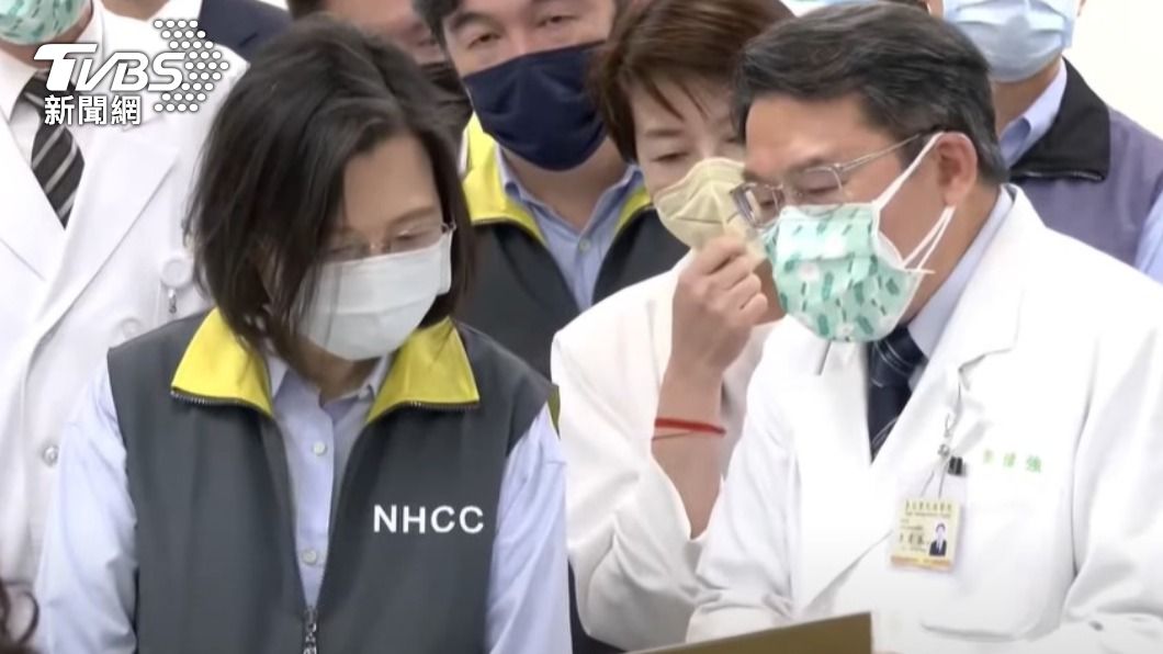 總統蔡英文視察北榮。(圖/TVBS)