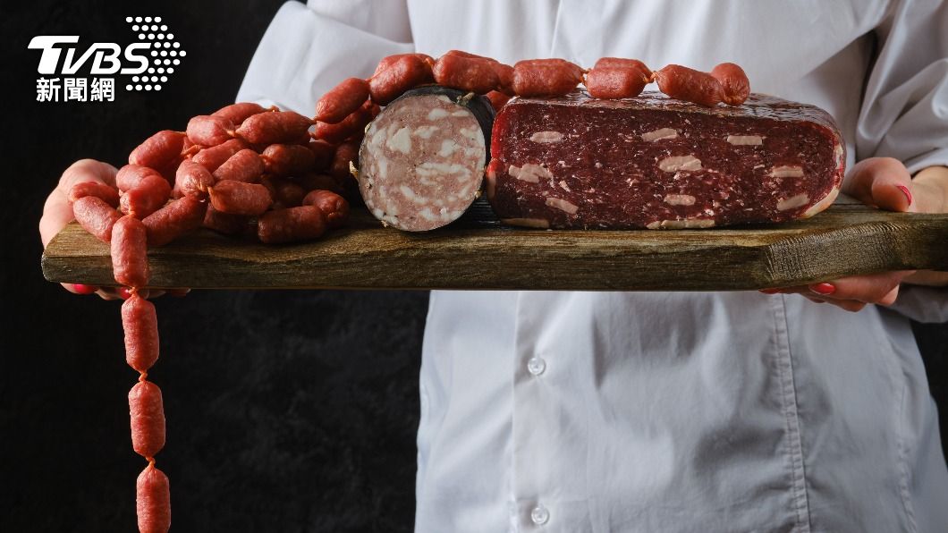 加工肉類含有過多的脂肪和鹽。(示意圖/shutterstock達志影像)