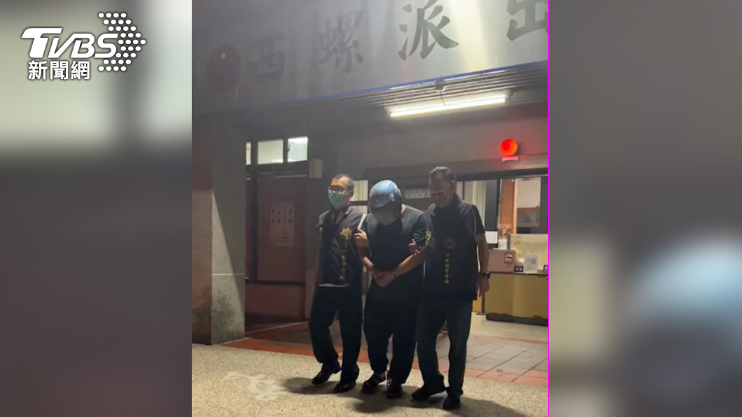 林男主動到西螺派出所投案。(圖/TVBS)