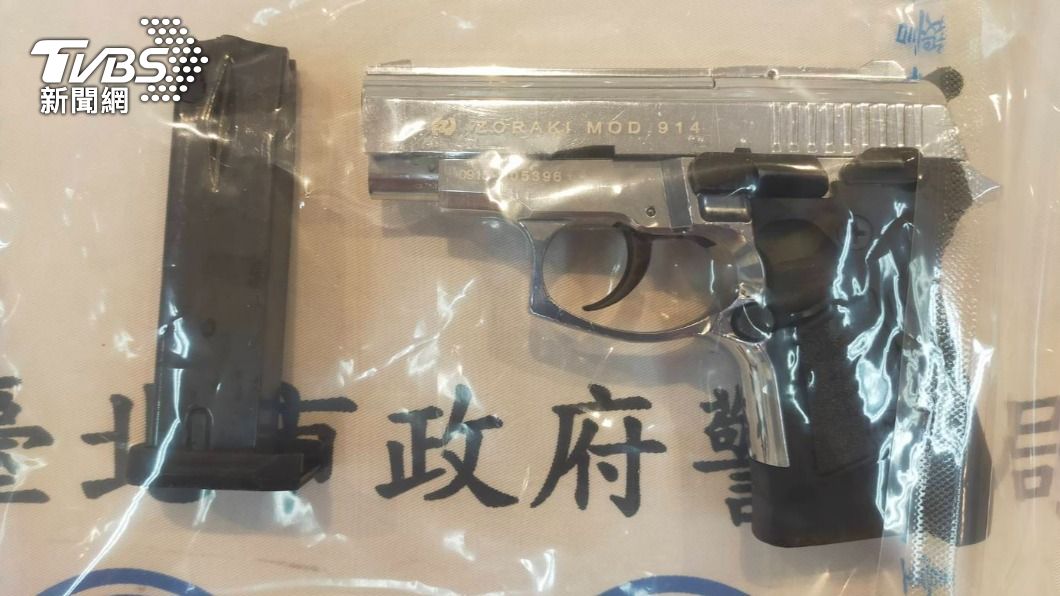 西門町大樓傳槍響 北市警速逮萬國幫大哥等8嫌到案